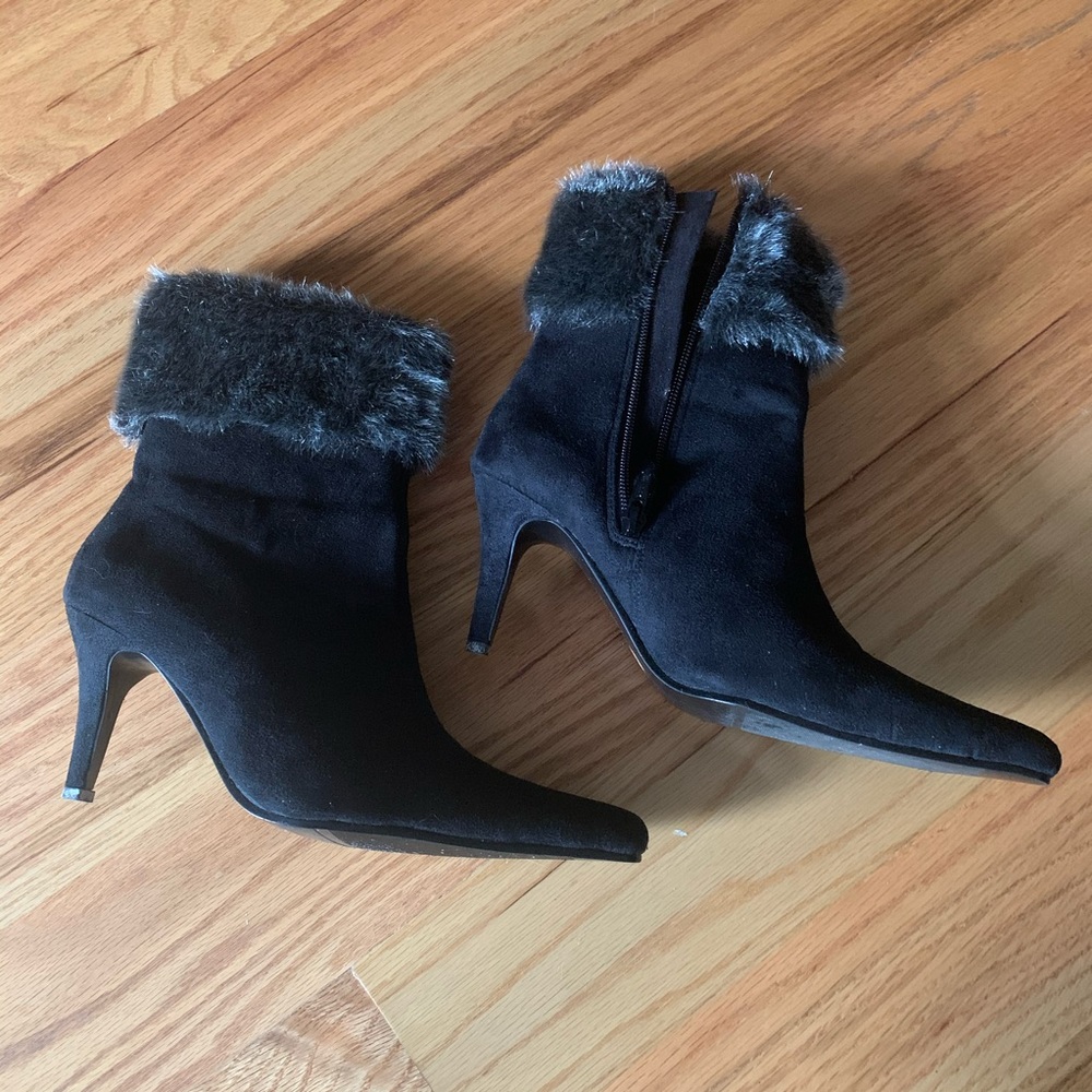Sashu Black Booties with Heel and Faux Fur